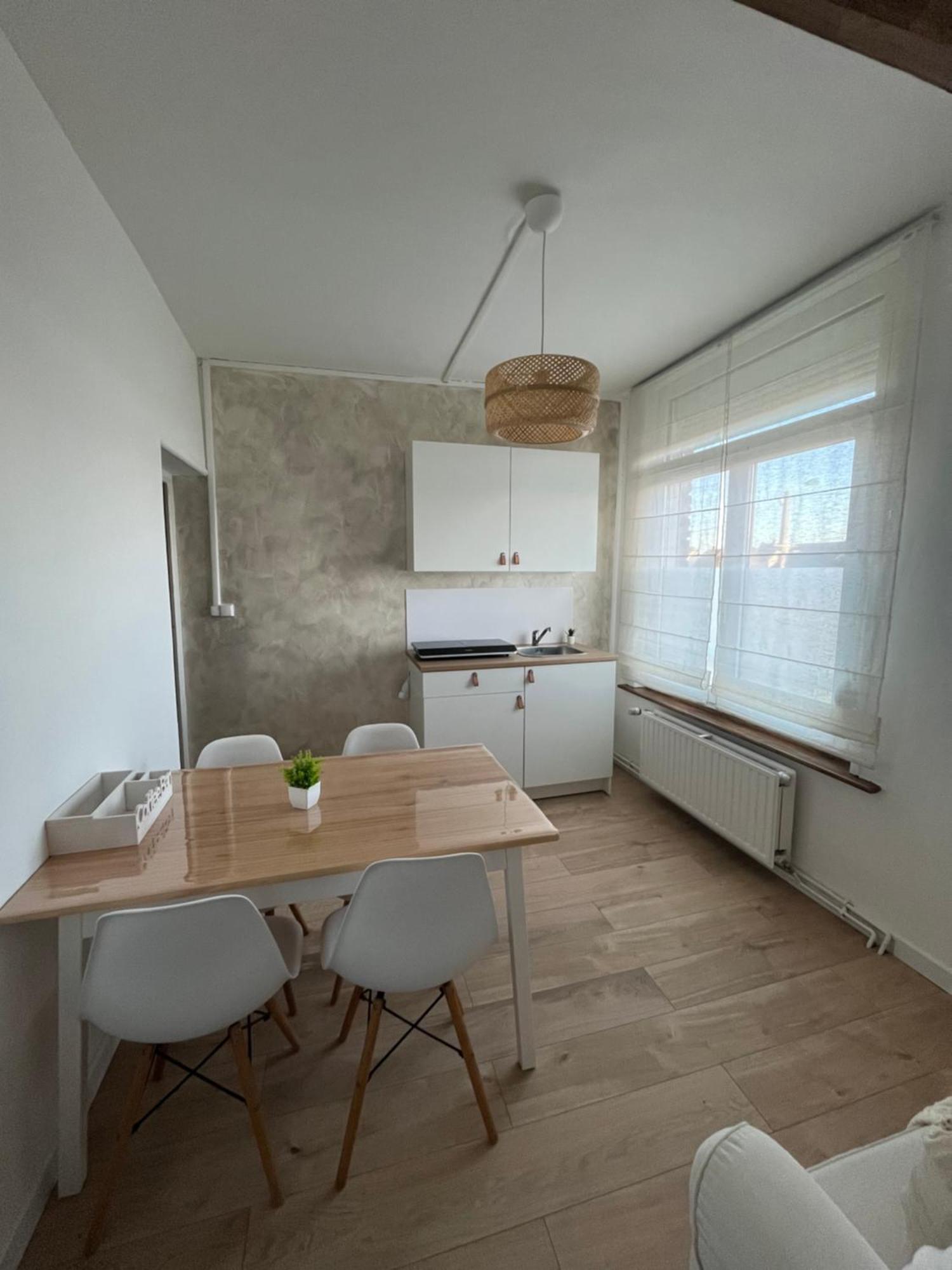 Jolie Maison De Coron 렌스 외부 사진